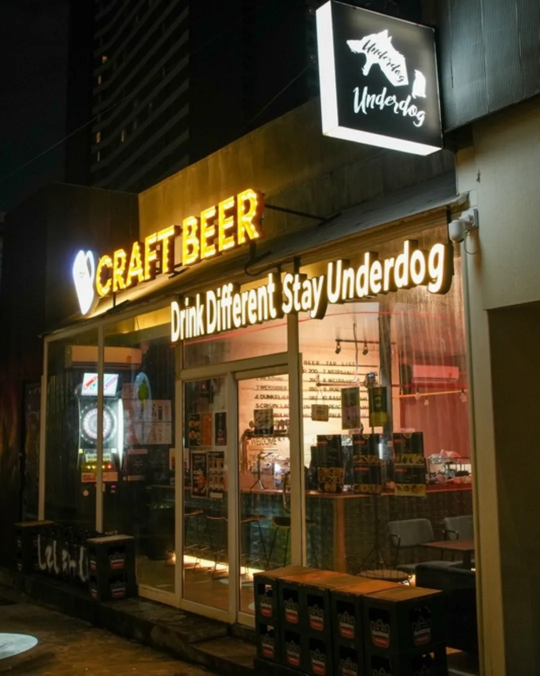 บรรยากาศ Underdog สาขารัชดา